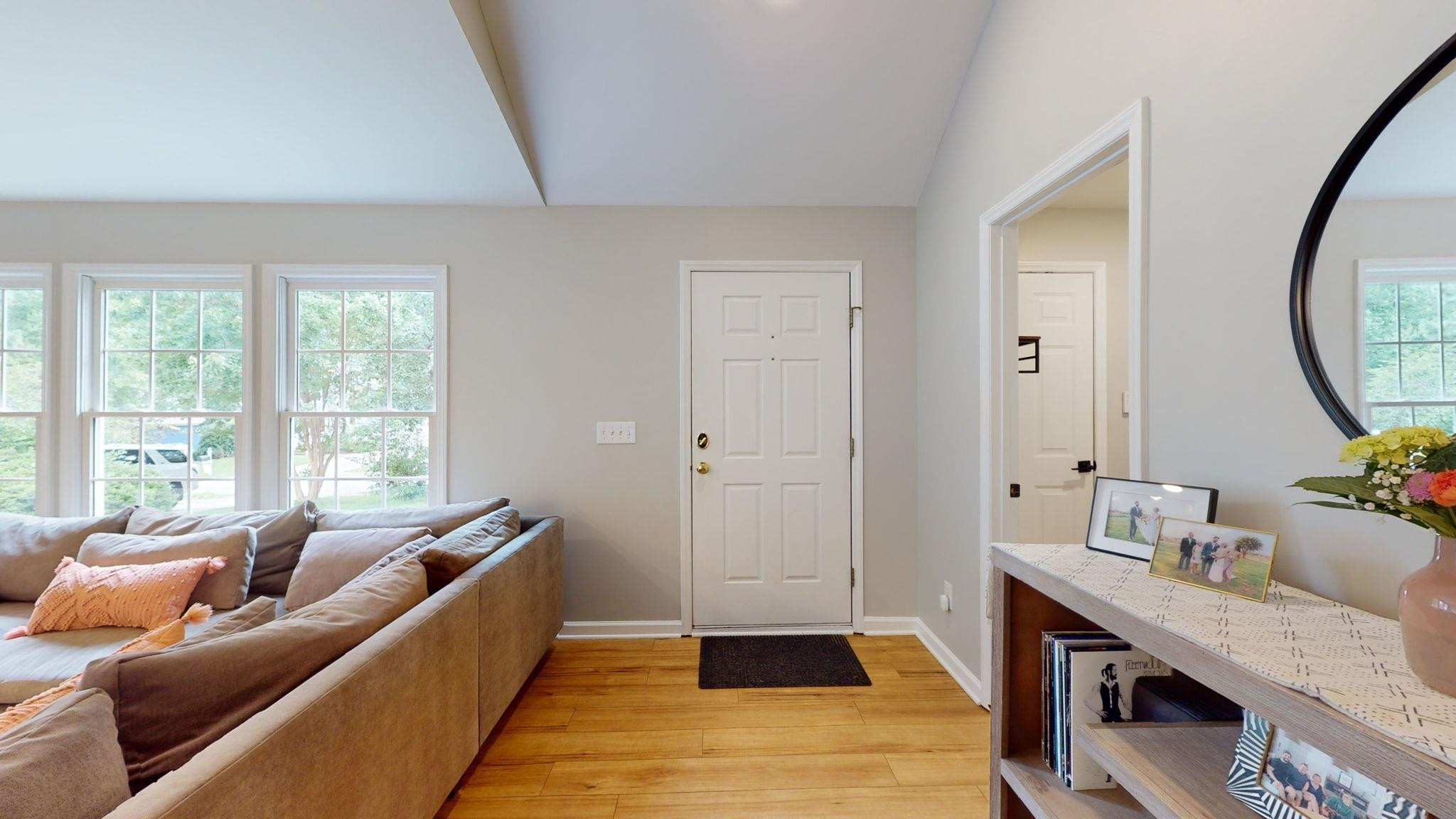 2324 Kendricks Court Raleigh, NC 27613 - Photo 5 of 42 Photo 5