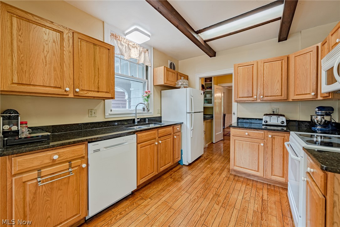 12705 Cedar Road Cleveland, OH 44106 - Photo 14 of 35 Gallery Image 14