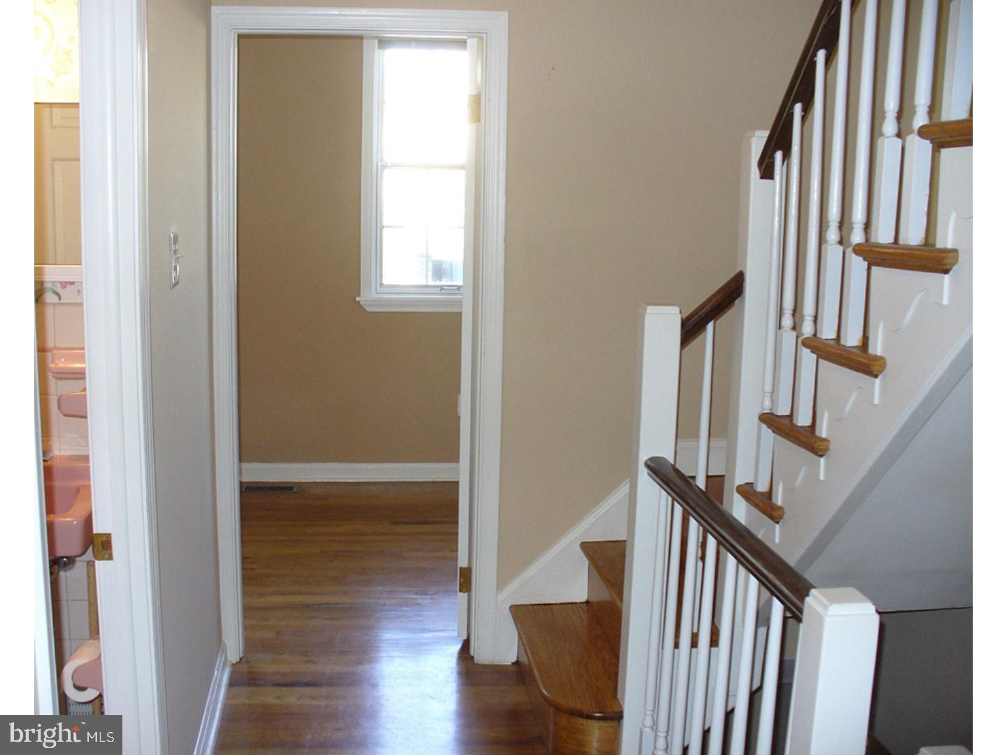 419 Quince Street Philadelphia, PA 19147 - Photo 13 of 31 Hallway