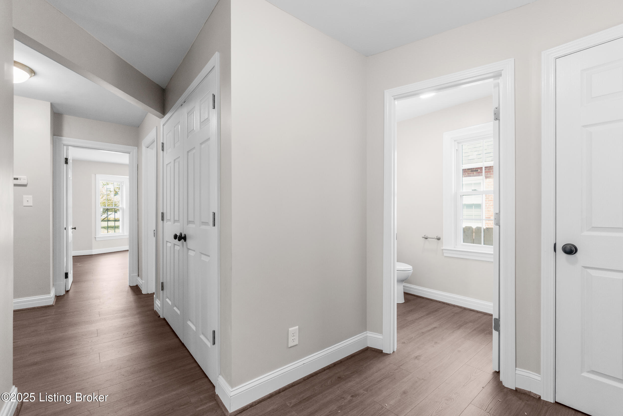 201 Don Allen Road Richlawn, KY 40207 - Photo 19 of 46 Hallway
