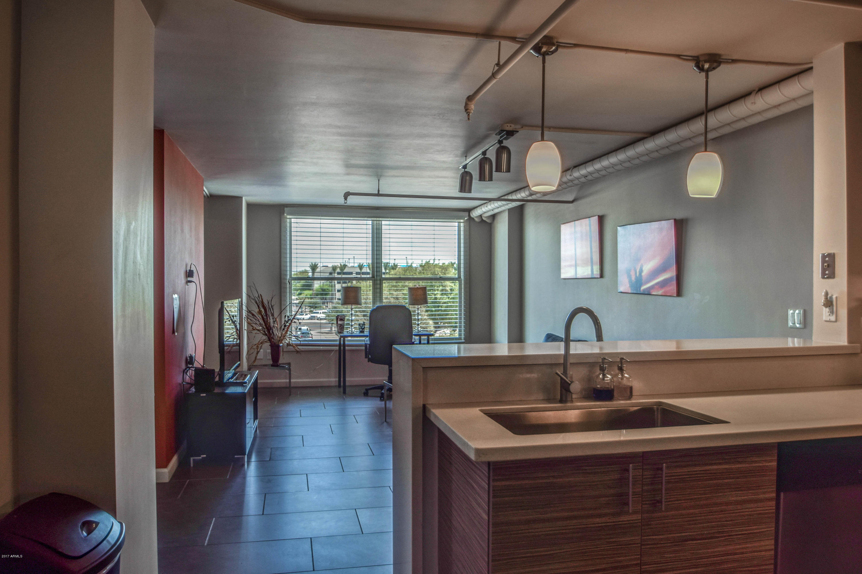 535 West Thomas Road, Unit 312 Phoenix, AZ 85013 - Photo 4 of 39 Entry 1