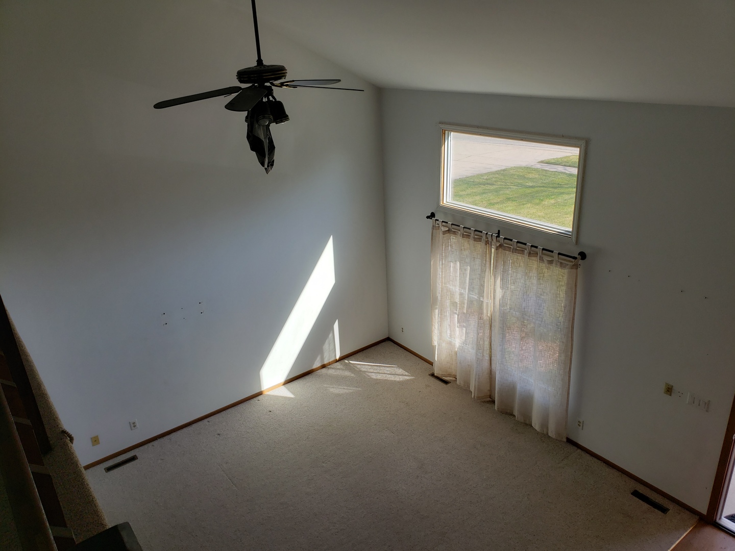 676 Concord Drive Crystal Lake, IL 60014 - Photo 3 of 16