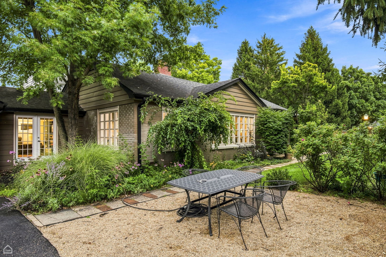 901 Cherokee Road Wilmette, IL 60091 - Photo 6 of 31 Gallery Image 6