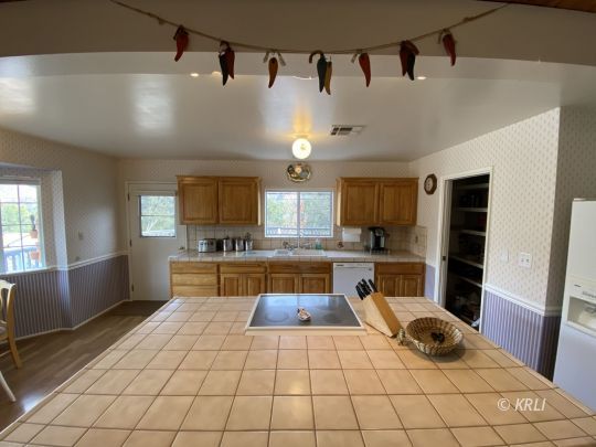 101 Rogers Road Kernville, CA 93238 - Photo 9 of 48 Gallery Image 9