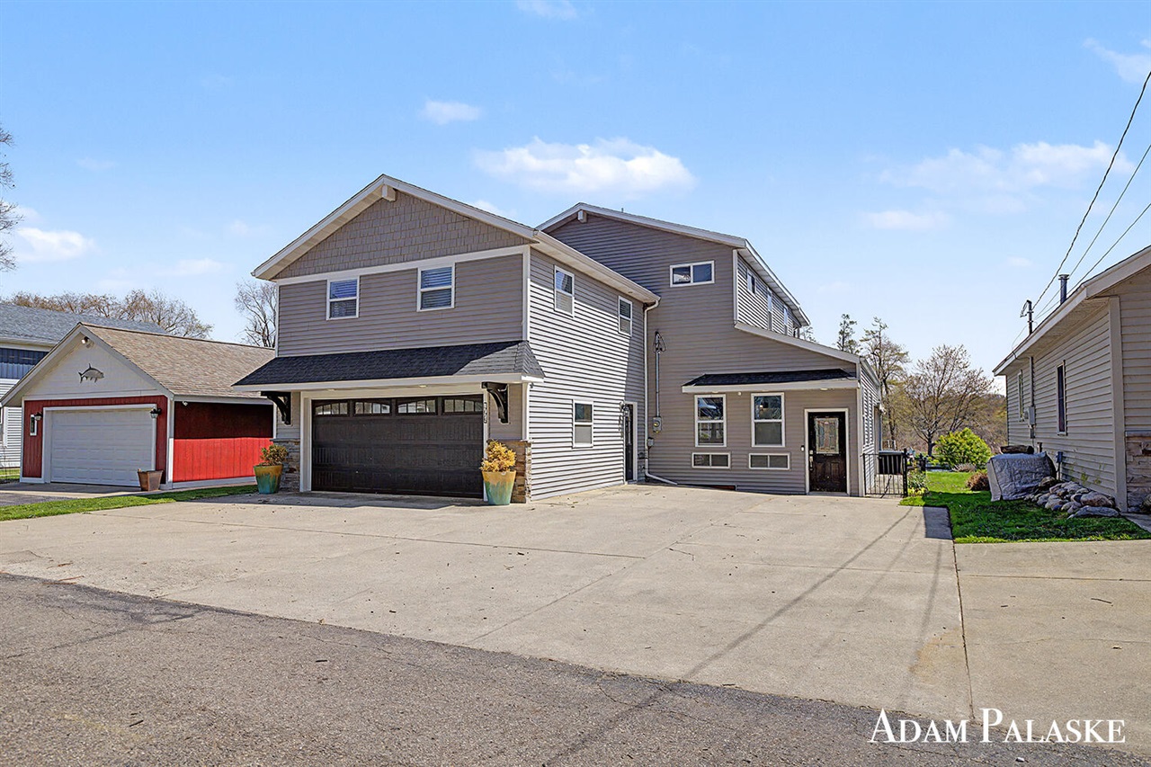 1775 Edwin Drive Wayland, MI 49348 - Photo 1 of 57