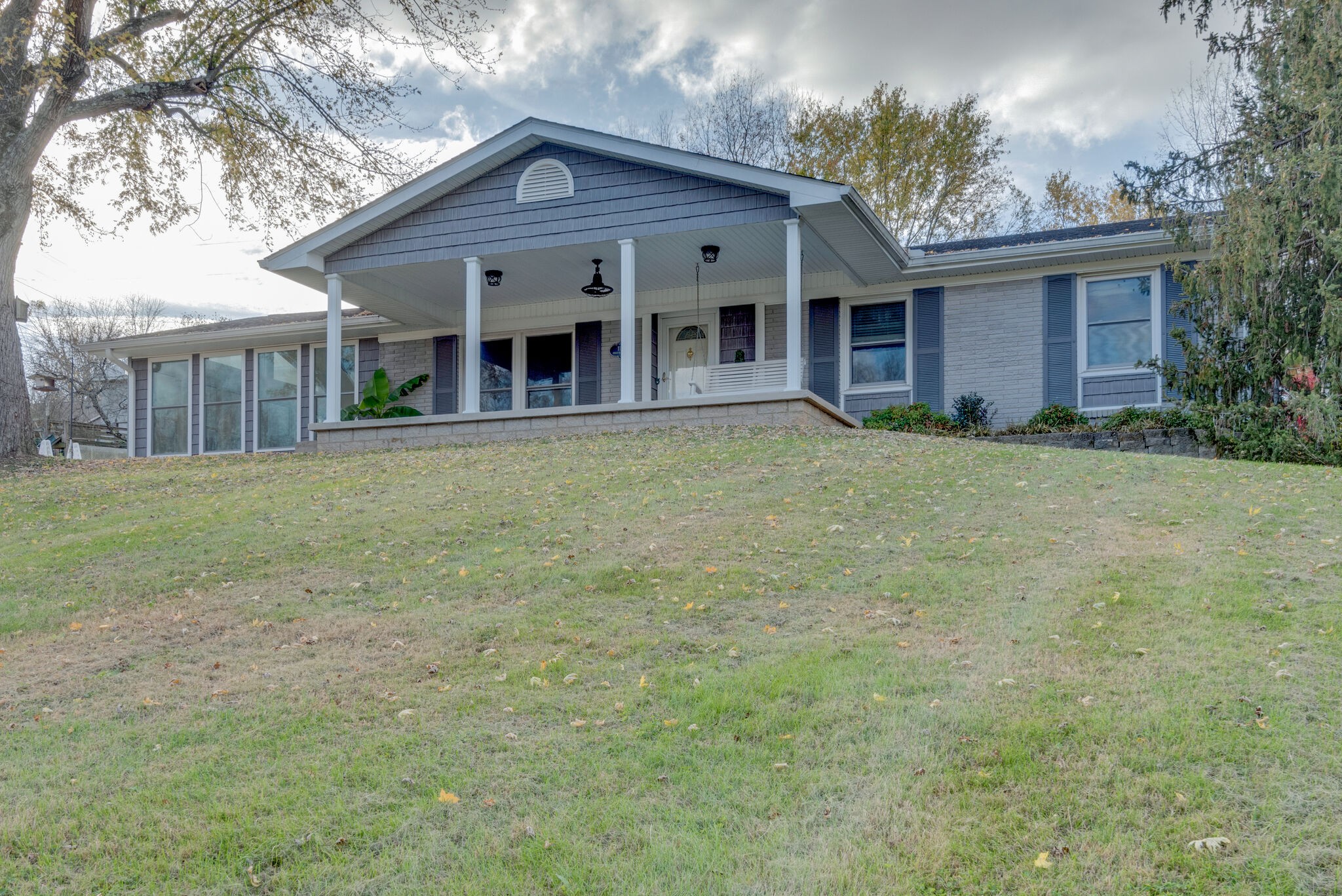1111 Ridgecrest Drive Dickson, TN 37055 - Photo 3 of 36 Gallery Image 3