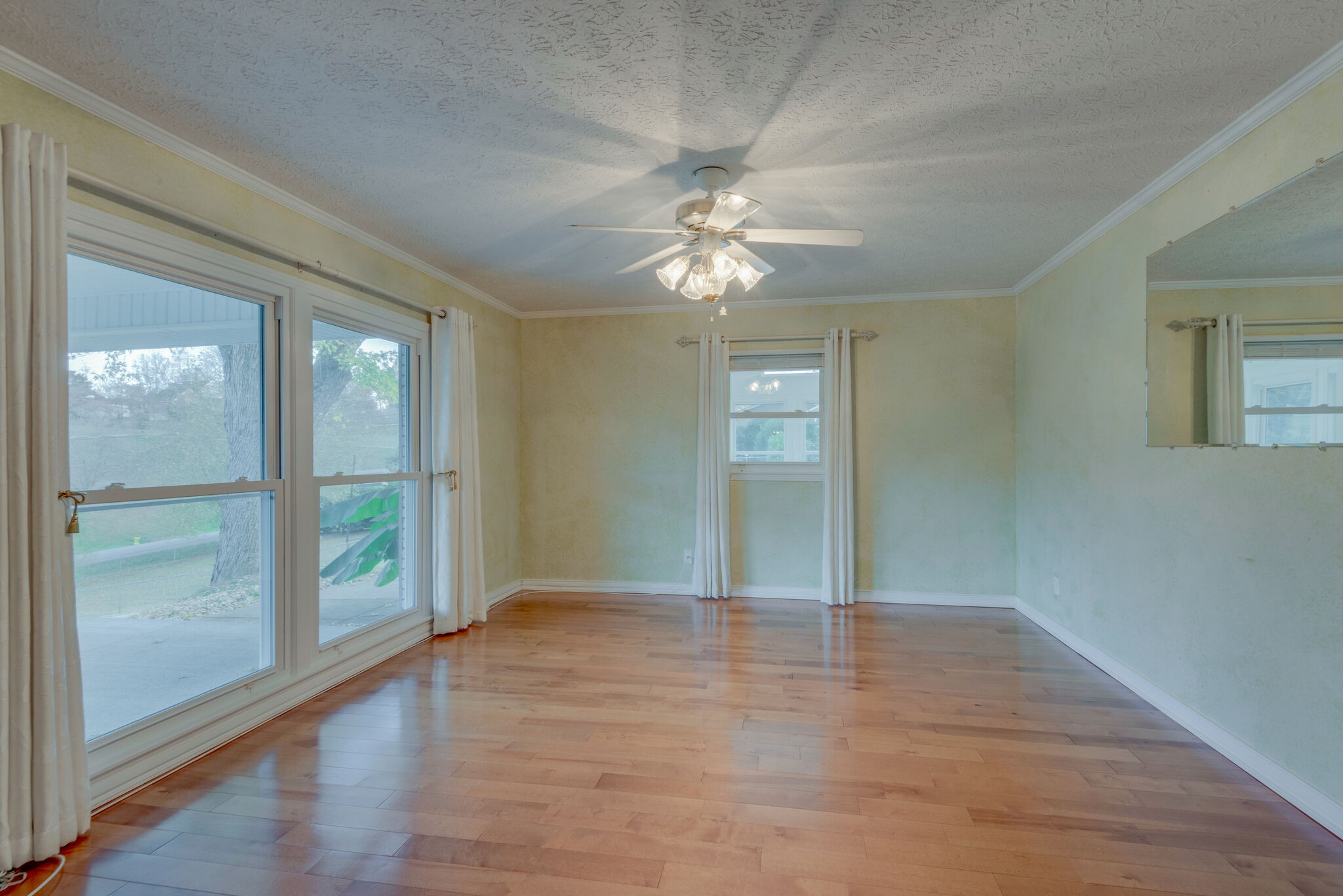 1111 Ridgecrest Drive Dickson, TN 37055 - Photo 6 of 36 Gallery Image 6