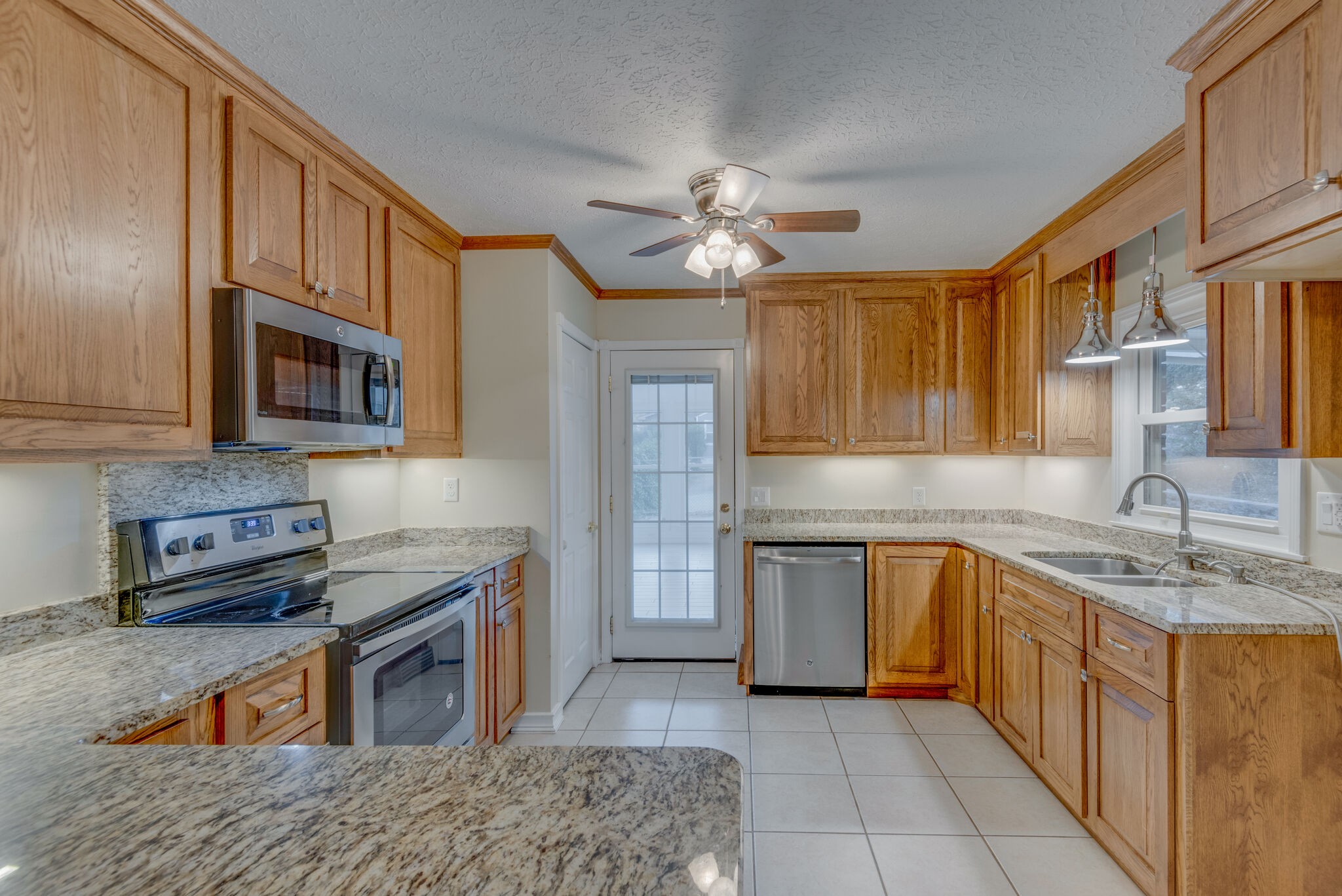 1111 Ridgecrest Drive Dickson, TN 37055 - Photo 10 of 36 Gallery Image 10