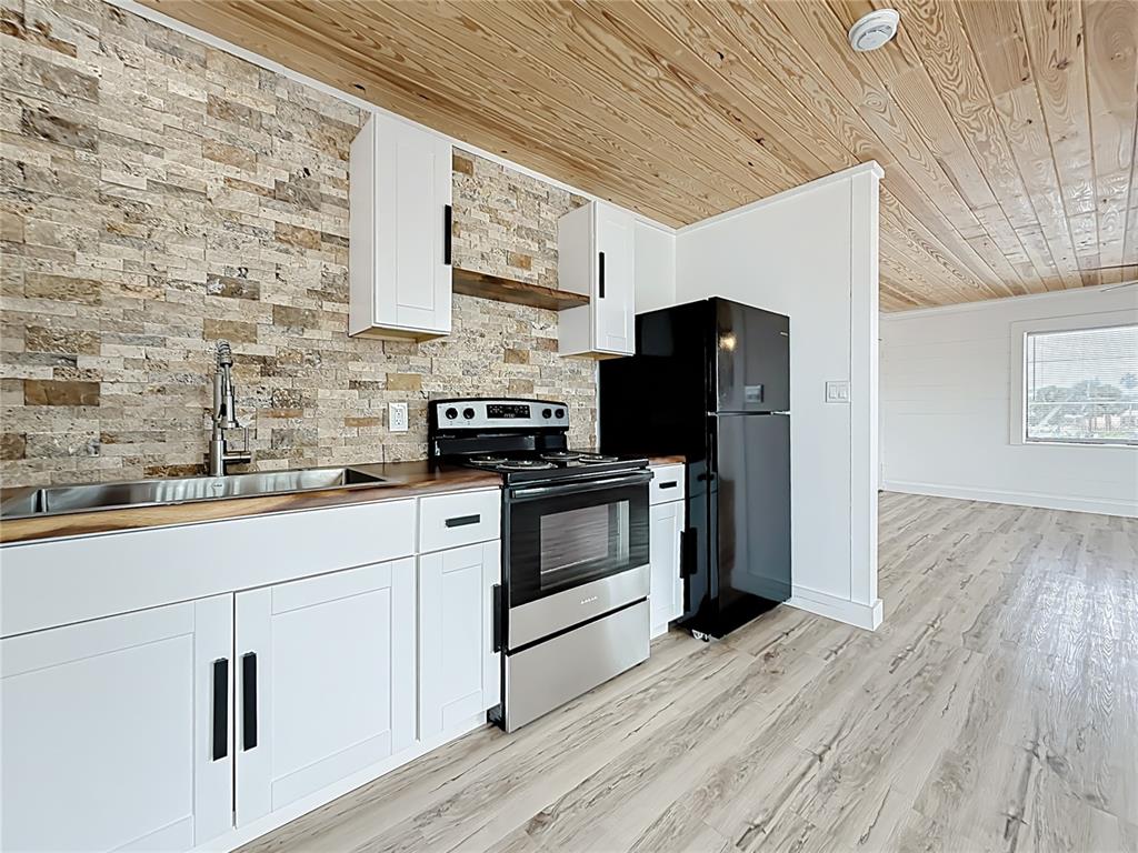 497 Normandy Road, Unit 2 Madeira Beach, FL 33708 - Photo 13 of 48