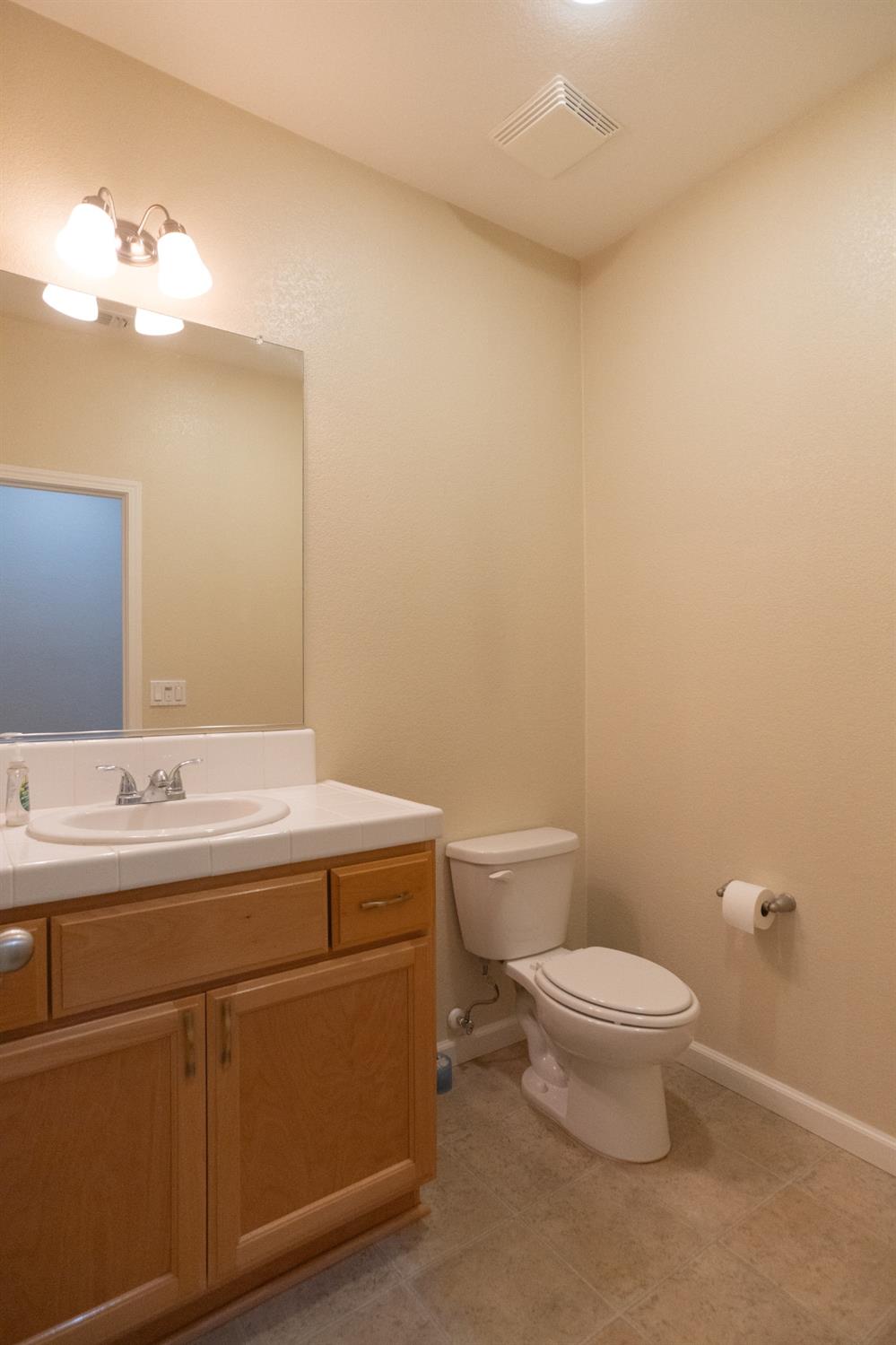 4869 Langley Way Merced, CA 95348 - Photo 9 of 46 Gallery Image 9