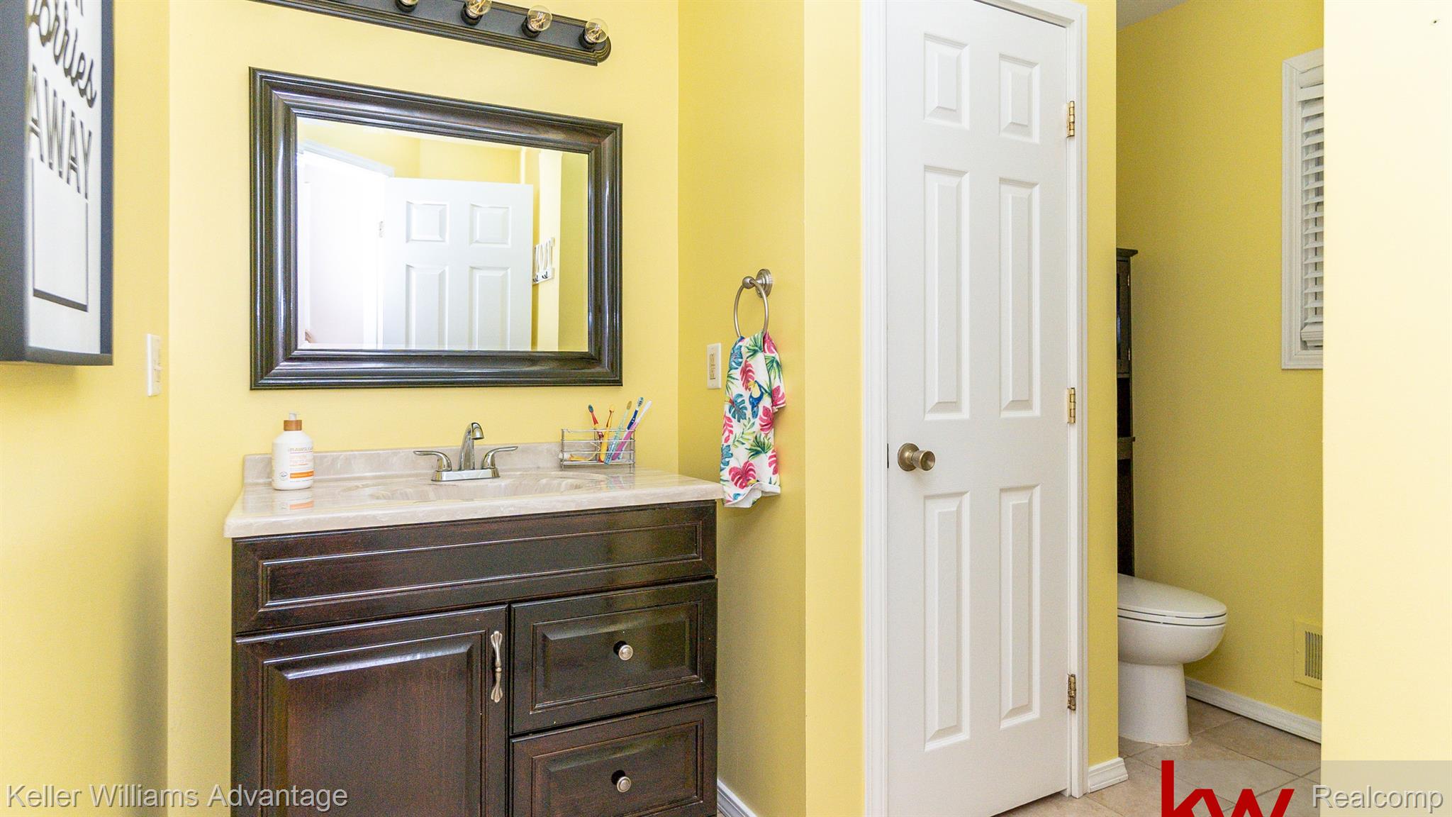 3227 Newton Road Commerce Township, MI 48382 - Photo 20 of 38 Gallery Image 20