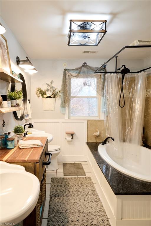 35 Edith Avenue Winston-Salem, NC 27106 - Photo 19 of 45 Main bathroom