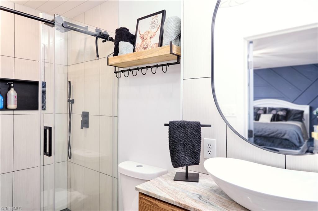 35 Edith Avenue Winston-Salem, NC 27106 - Photo 25 of 45 Primary bathroom