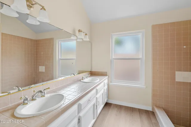 $529,900 | 1518 Oakridge Park Road, Santa Maria, CA 93455