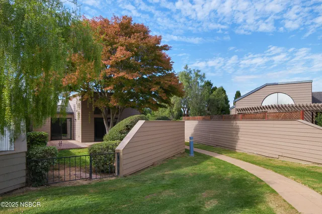 $529,900 | 1518 Oakridge Park Road, Santa Maria, CA 93455