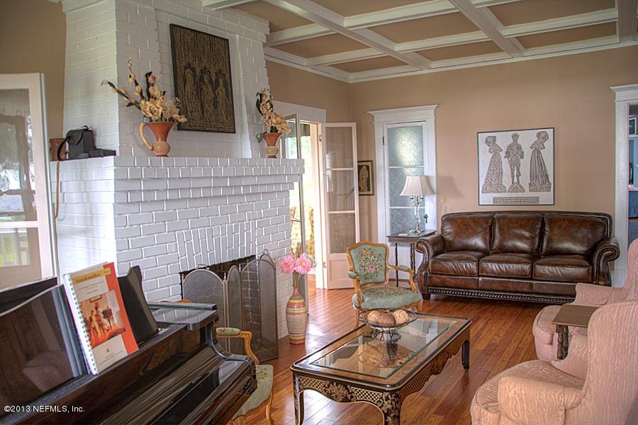 1454 River Road Orange Park, FL 32073 - Photo 10 of 32 LivingRoom2 copy