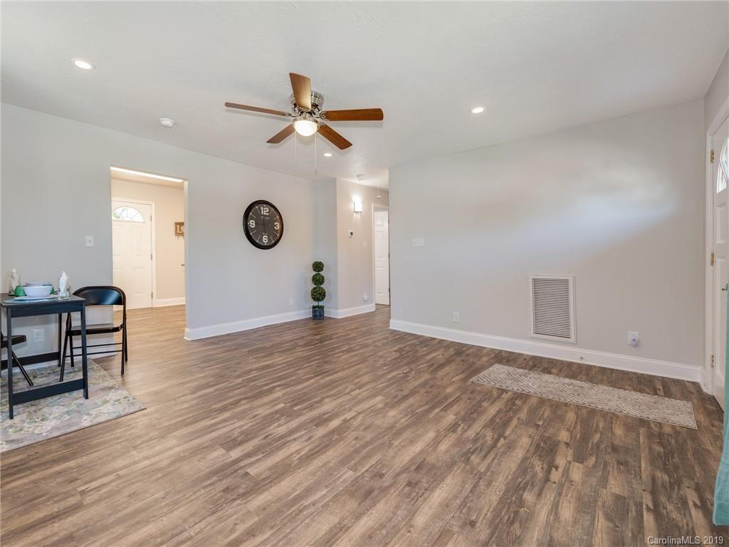 839 South Cherry Road Rock Hill, SC 29730 - Photo 5 of 18 Gallery Image 5