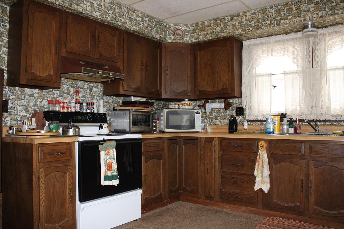 489 Grosse Pointe Road Barton City, MI 48705 - Photo 18 of 55 IMG_2831