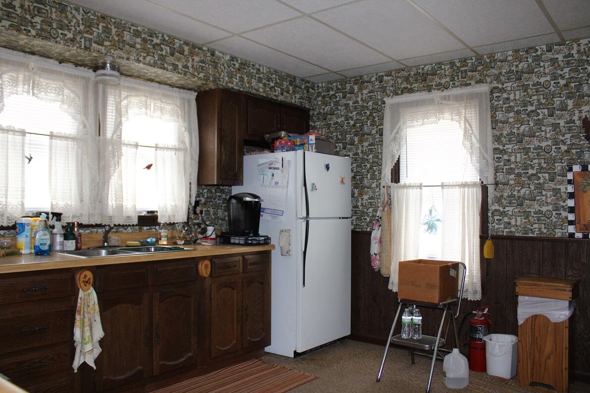 489 Grosse Pointe Road Barton City, MI 48705 - Photo 19 of 55 IMG_2832