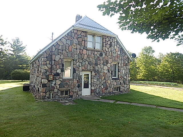 489 Grosse Pointe Road Barton City, MI 48705 - Photo 8 of 55 DSCN9628