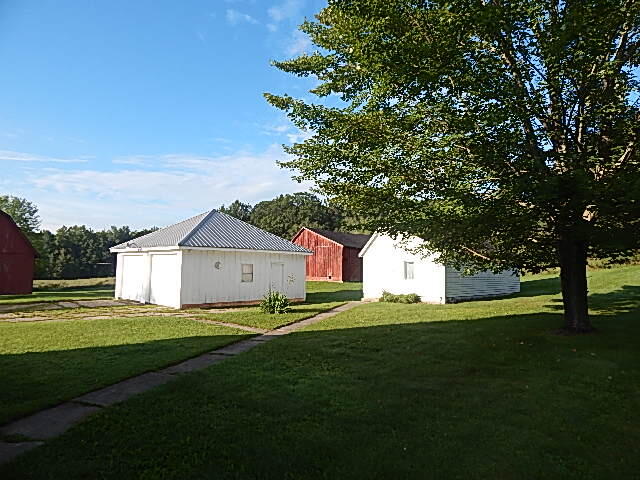 489 Grosse Pointe Road Barton City, MI 48705 - Photo 9 of 55 DSCN9629