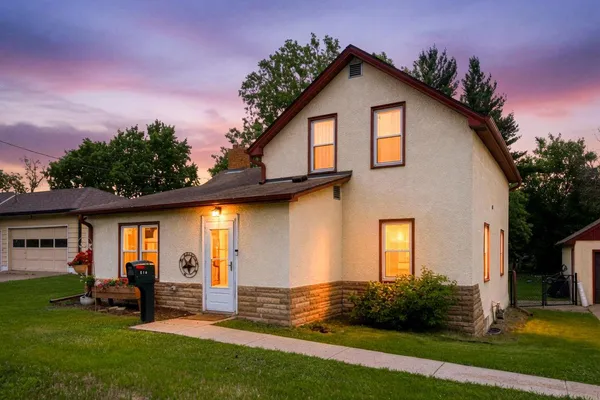 $374,900 | 510 Mississippi Street Northeast, Fridley, MN 55432