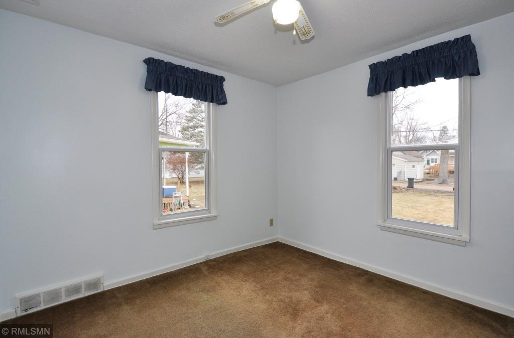 210 9th Avenue Northeast Rochester, MN 55906 - Photo 9 of 20