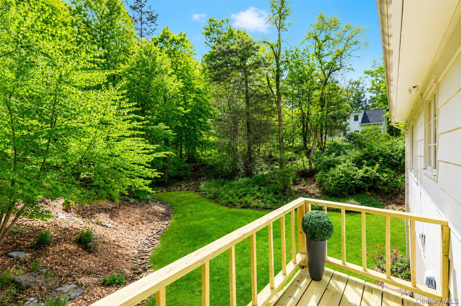 28 Valley View Road Chappaqua, NY 10514 - Photo 40 of 43