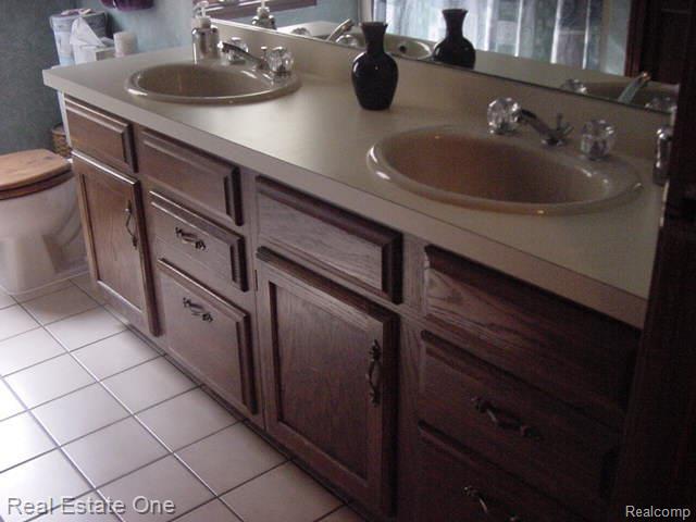 1790 Jason Circle Rochester, MI 48306 - Photo 22 of 25 Main Bath