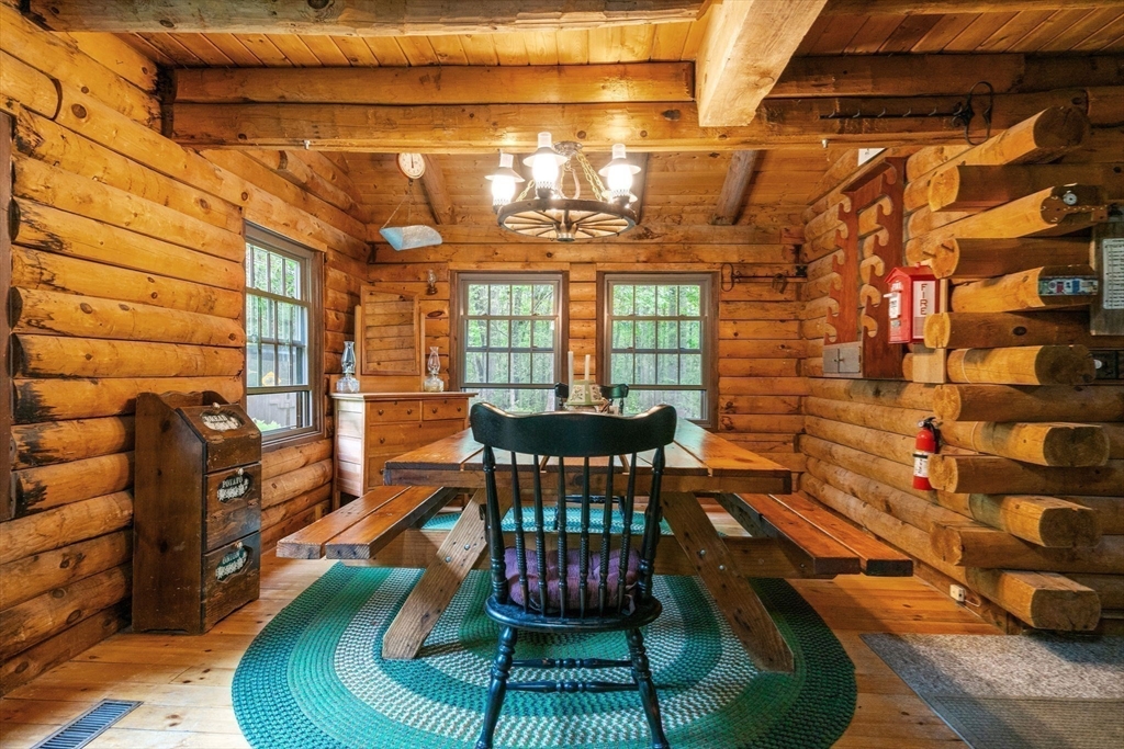 116 Skyline Trail Middlefield, MA 01235 - Photo 7 of 37