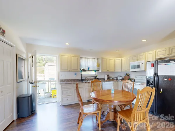 $285,000 | 47 Rosman Trail, Rosman, NC 28772