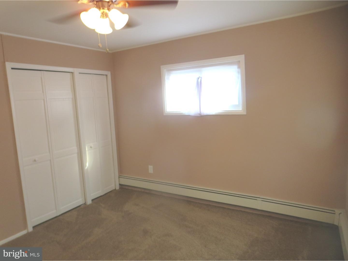 32 Violet Road Levittown, PA 19057 - Photo 16 of 25 Bedroom - Main