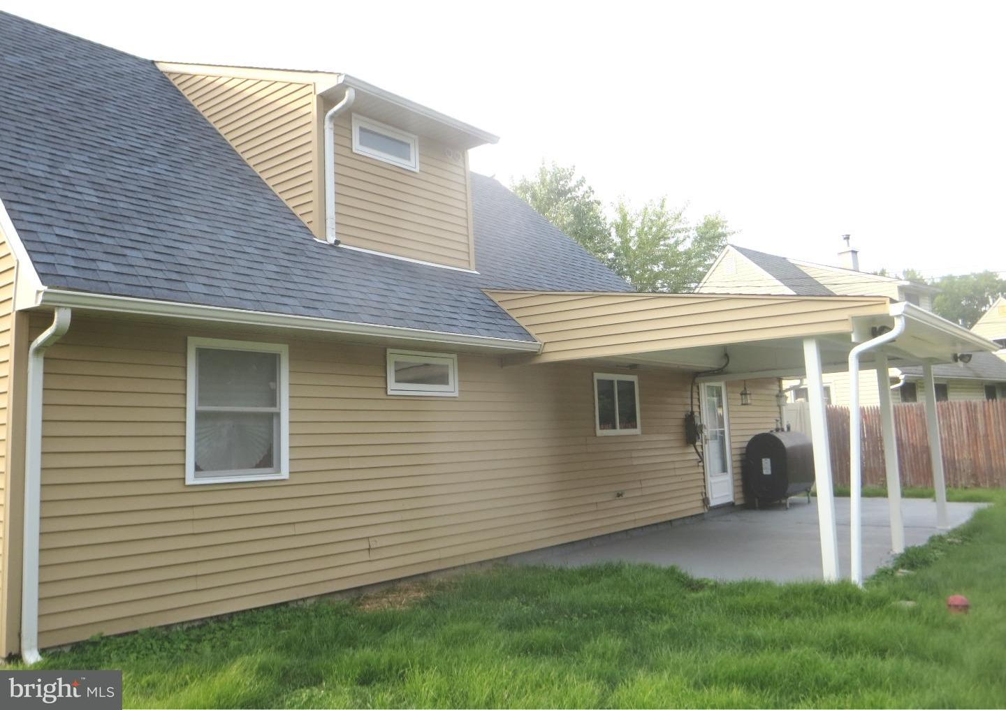 32 Violet Road Levittown, PA 19057 - Photo 6 of 25 Exterior Back
