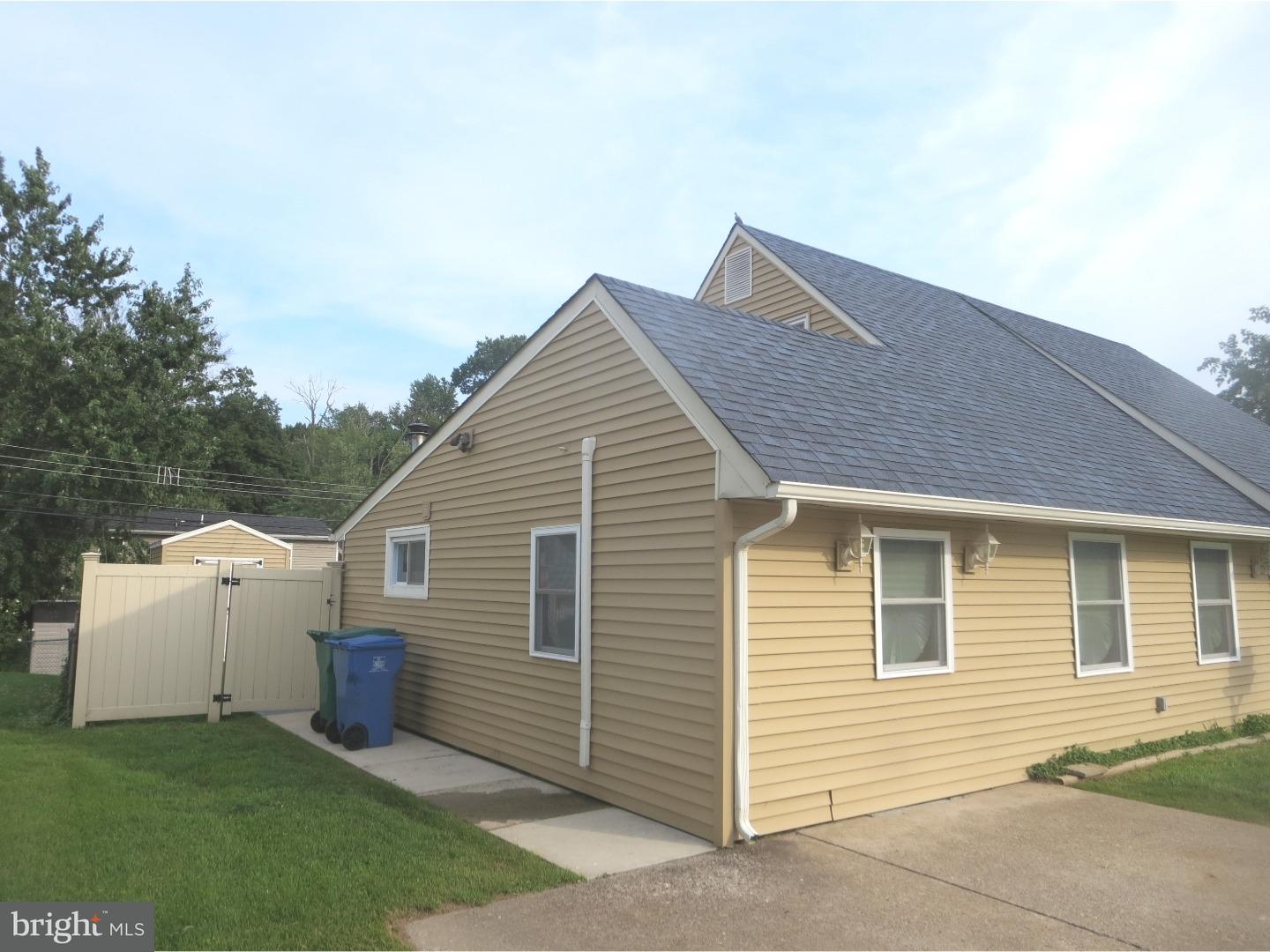 32 Violet Road Levittown, PA 19057 - Photo 8 of 25 Exterior Side