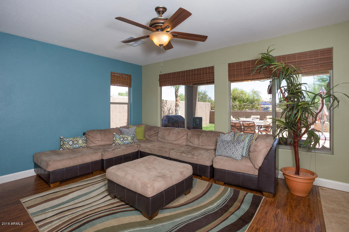 3375 East Los Altos Road Gilbert, AZ 85297 - Photo 4 of 22 Family Room