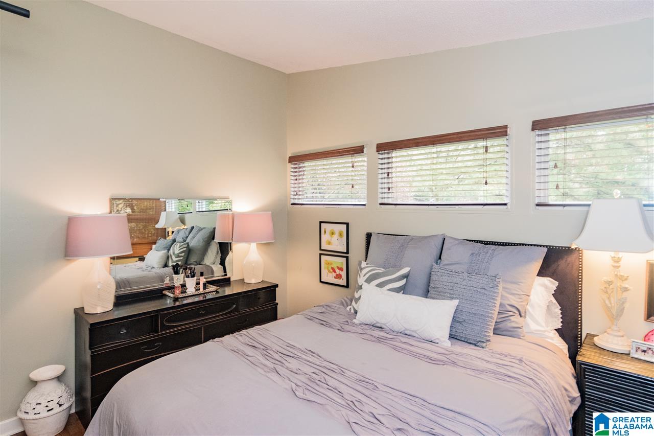 4744 Vermont Avenue Birmingham, AL 35210 - Photo 16 of 33