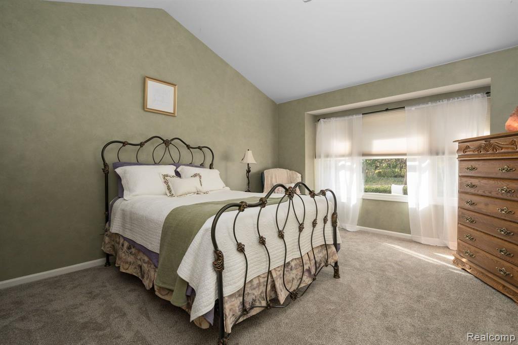 2626 Hickory Lawn Road Rochester Hills, MI 48307 - Photo 22 of 44