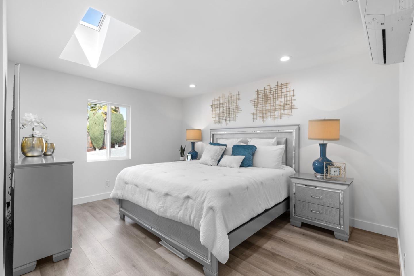 2245 Old Piedmont Road San Jose, CA 95132 - Photo 13 of 39 a bedroom with a bed and a window