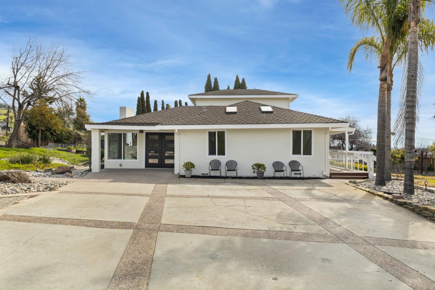 2245 Old Piedmont Road San Jose, CA 95132 - Photo 5 of 39 front view of a house with a patio