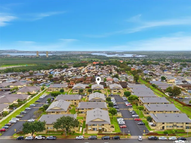 $3,000 | 94-1159 Mopua Loop, Unit P8, Waipahu, HI 96797
