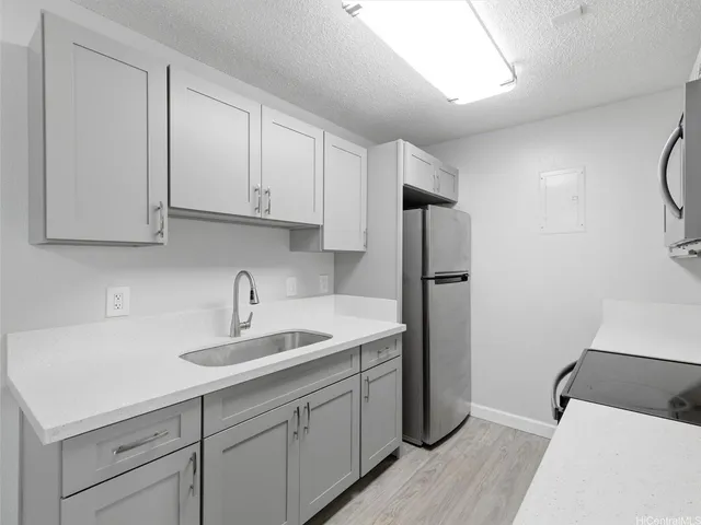 $3,000 | 94-1159 Mopua Loop, Unit P8, Waipahu, HI 96797