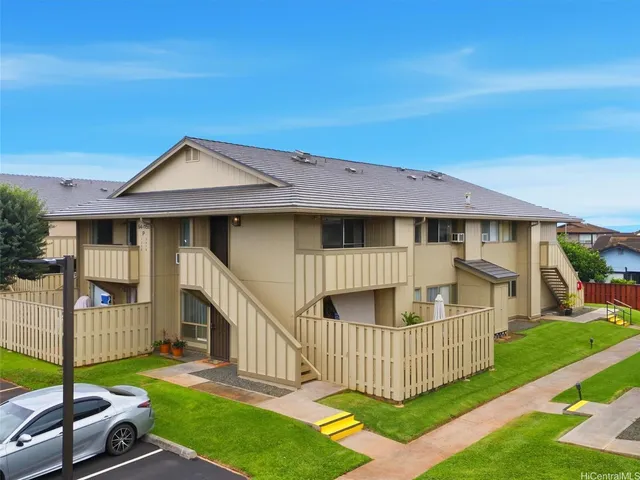 $3,000 | 94-1159 Mopua Loop, Unit P8, Waipahu, HI 96797