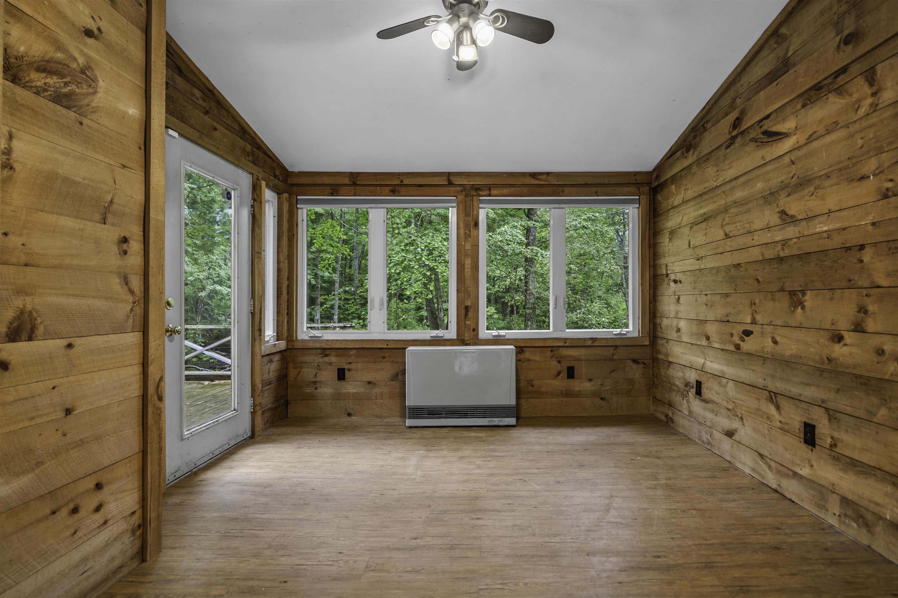 566 Beard Road Hillsborough, NH 03244 - Photo 18 of 27