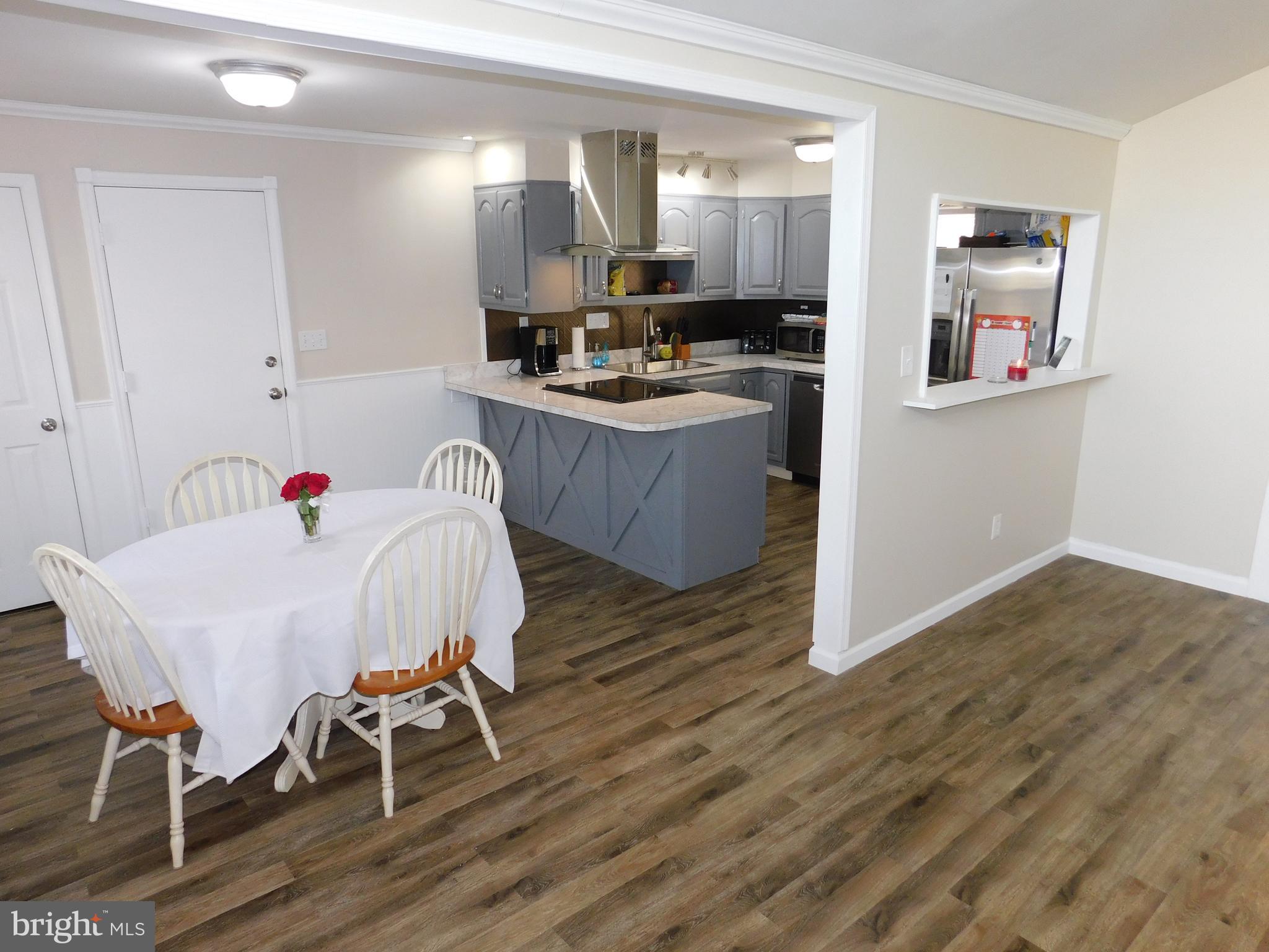 406 Bonham Road Joppa, MD 21085 - Photo 22 of 42 Kitchen & Breakfast area