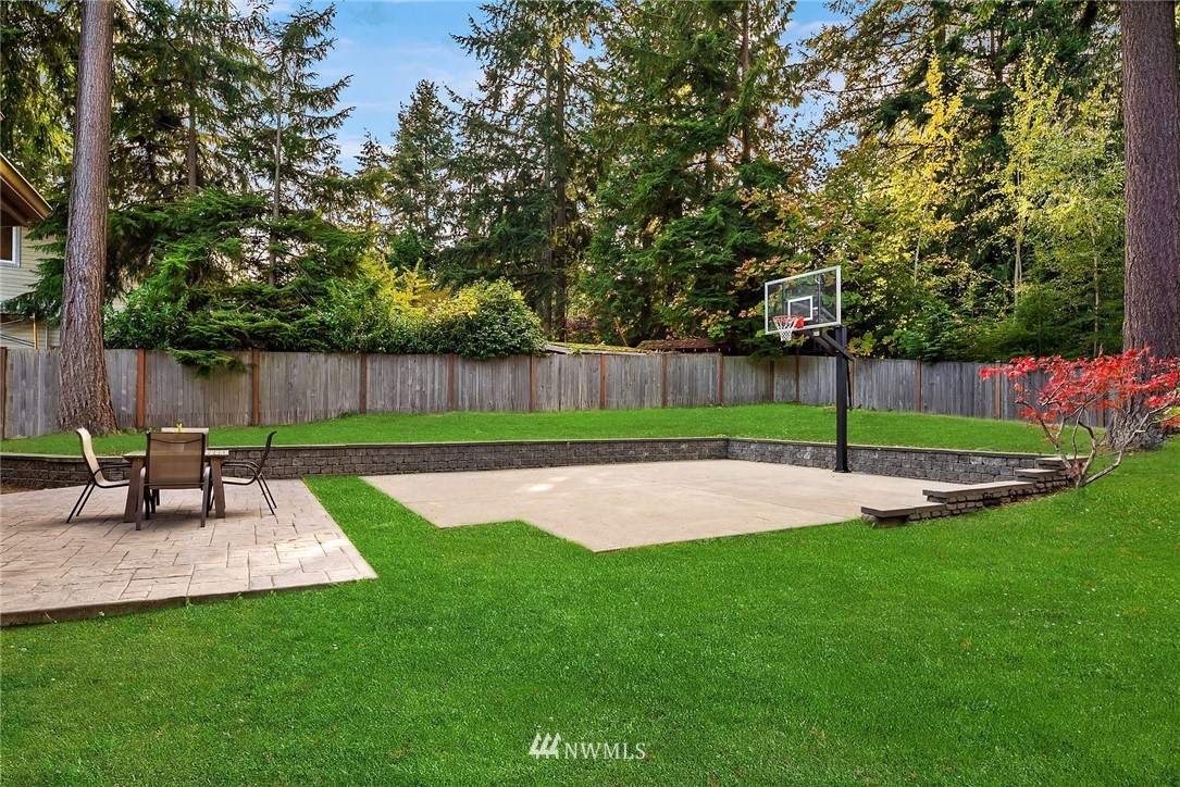 18236 Andover Street Edmonds, WA 98026 - Photo 29 of 36 Gallery Image 29