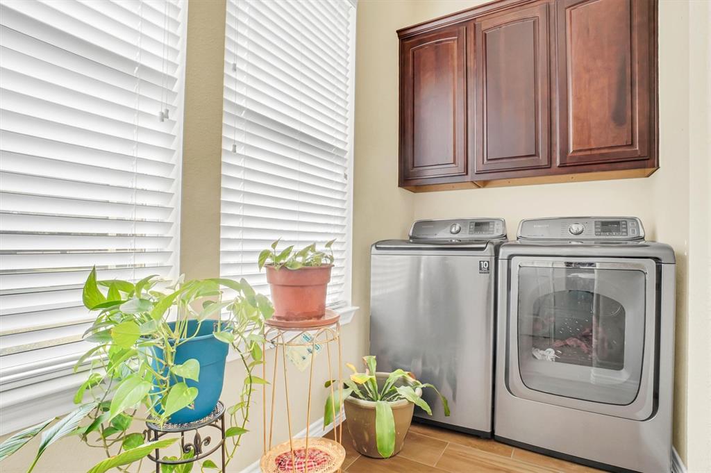 14095 Pecan Lane Forney, TX 75126 - Photo 8 of 34 a close view of dining table