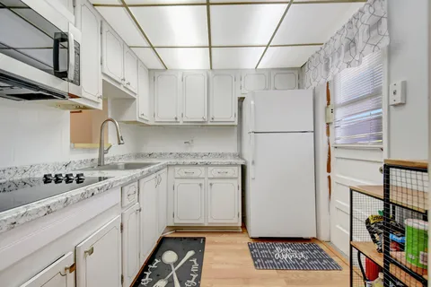 $88,000 | 2222 Northeast 1st Way, Unit 105, Boynton Beach, FL 33435