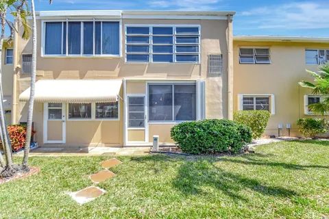 $88,000 | 2222 Northeast 1st Way, Unit 105, Boynton Beach, FL 33435