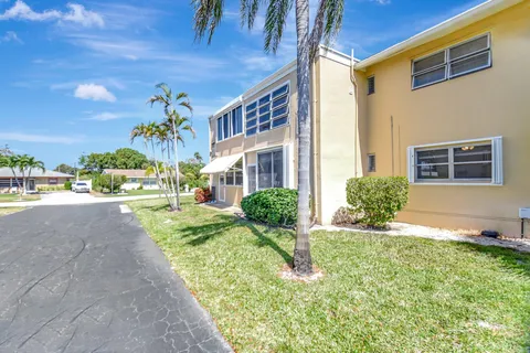 $88,000 | 2222 Northeast 1st Way, Unit 105, Boynton Beach, FL 33435