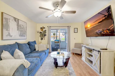 $88,000 | 2222 Northeast 1st Way, Unit 105, Boynton Beach, FL 33435